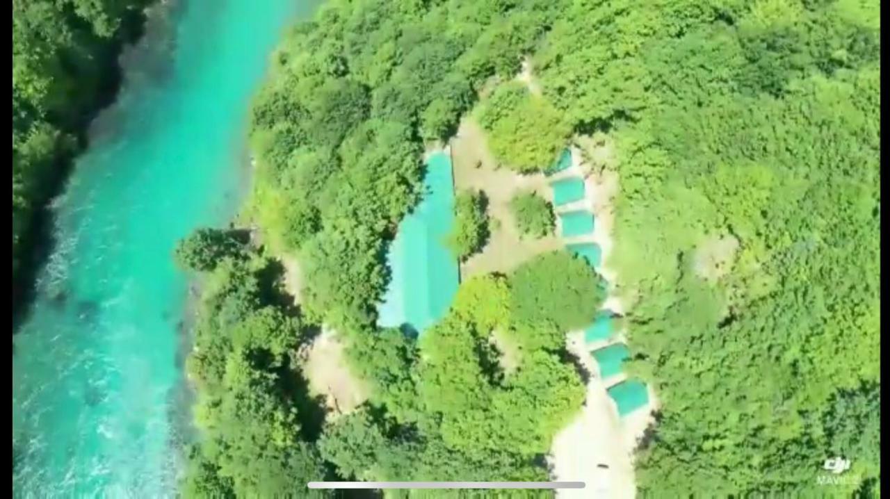 Tara Inn Resort Bastasi Exteriör bild